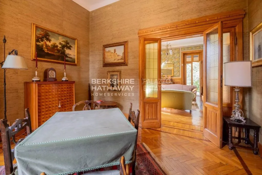 Salle à manger - Liberty-Style Villa with Park in Valle Intelvi