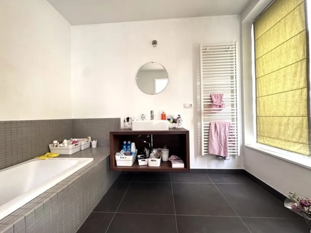 Bagni - 3-Bedroom Apartment with Terrace in Ixelles