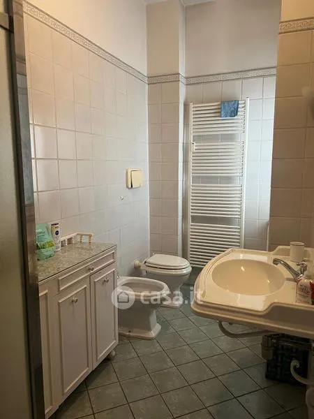 Salles de bain - 6-Bedroom Apartment with Garden View in Florence