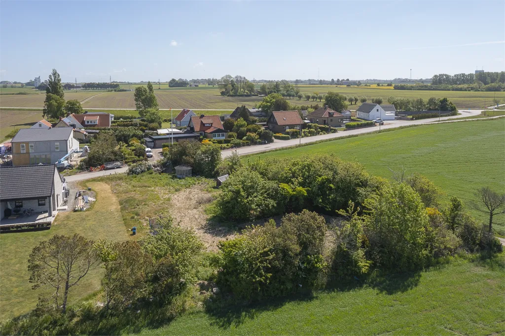 Õhuvaade - Generous Plot with Green Space in Trelleborg