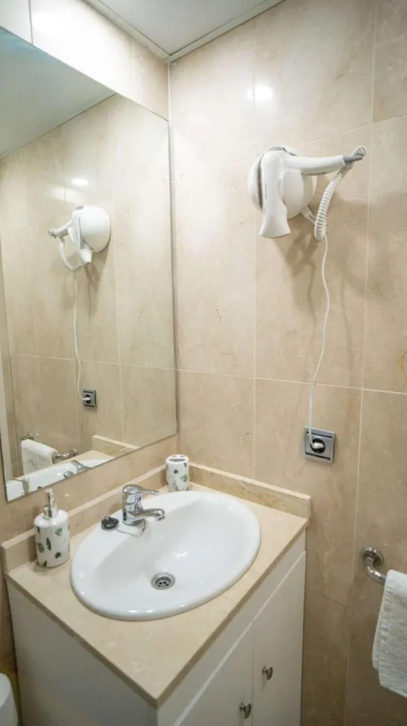 Salles de bain - 1-Bed Apartment with Pool in Benalmádena