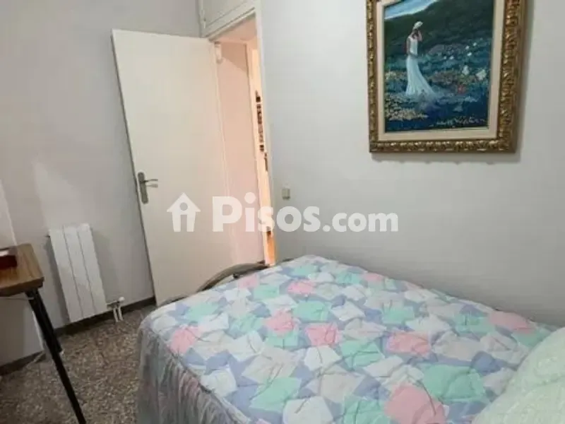 Chambres - Appartement 4 pièces à ES