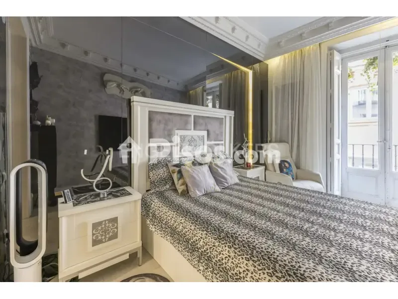 Magamistoad - Modern Studio Flat with Balcony in Madrid Centre
