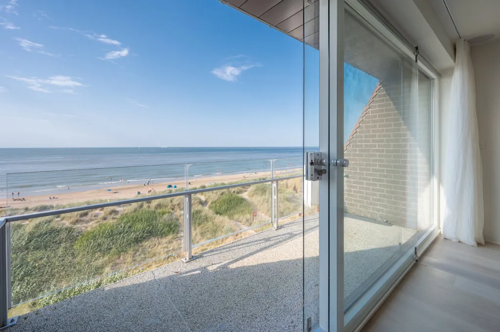 Rõdu - Apartment with Sea View on Wandeldijk, Het Zoute