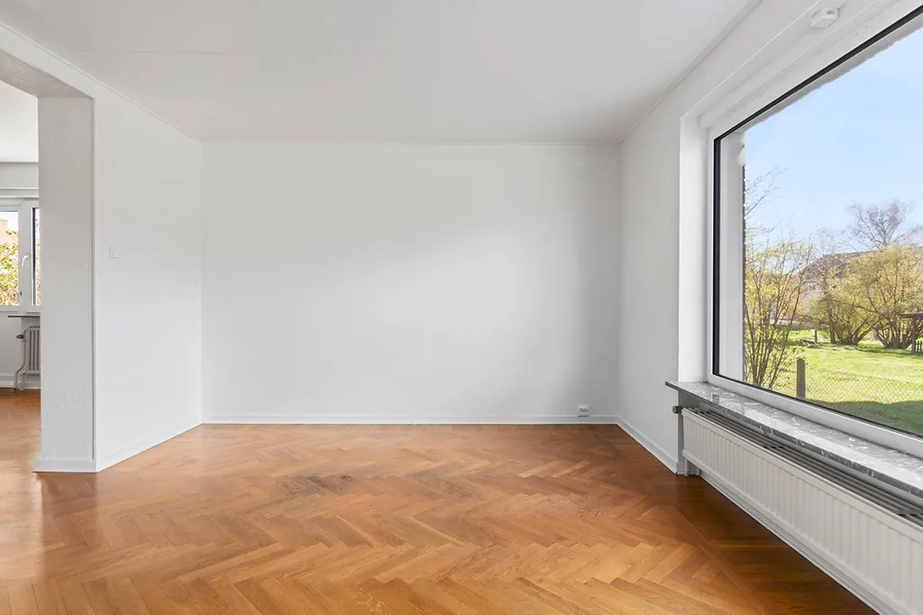 Séjour - Multi-Unit Property with Parking in Skurup