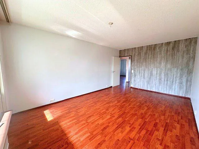 Pièces - Spacious Triplex with Balcony in Hervanta, Tampere