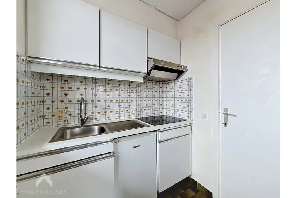 Köök - Studio with Balcony in Roeselare