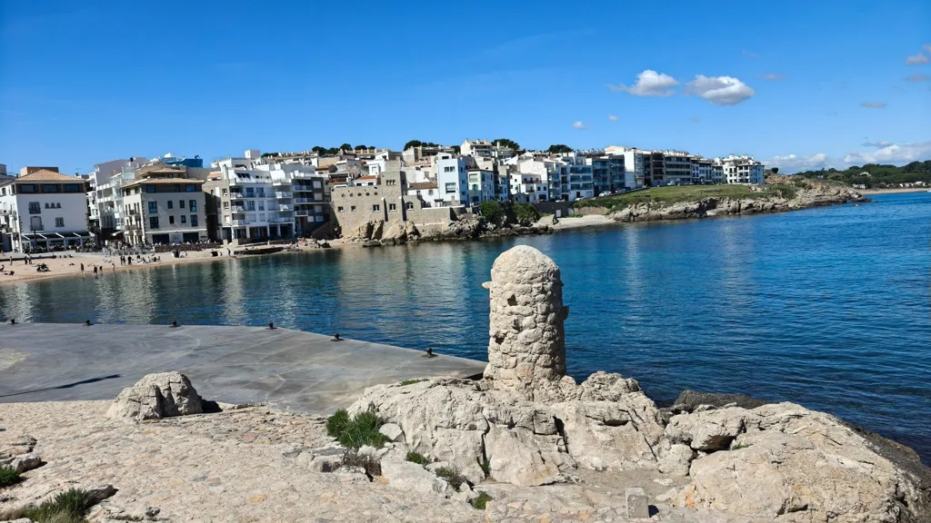Modern Flat with Sea View in L'Escala