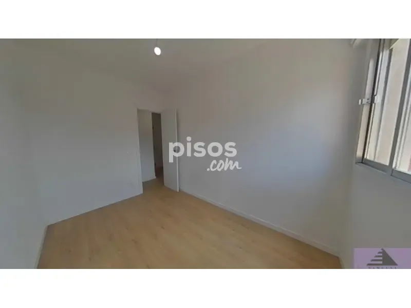 Pièces - Fully Renovated Flat with Metro Access in Fuenlabrada
