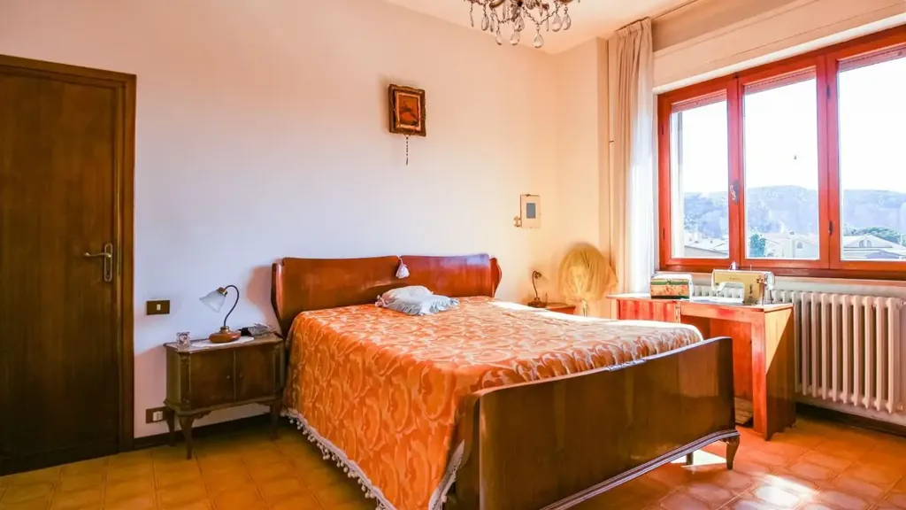 Bedrooms - Apartment with Balcony in Vecchiano Centre