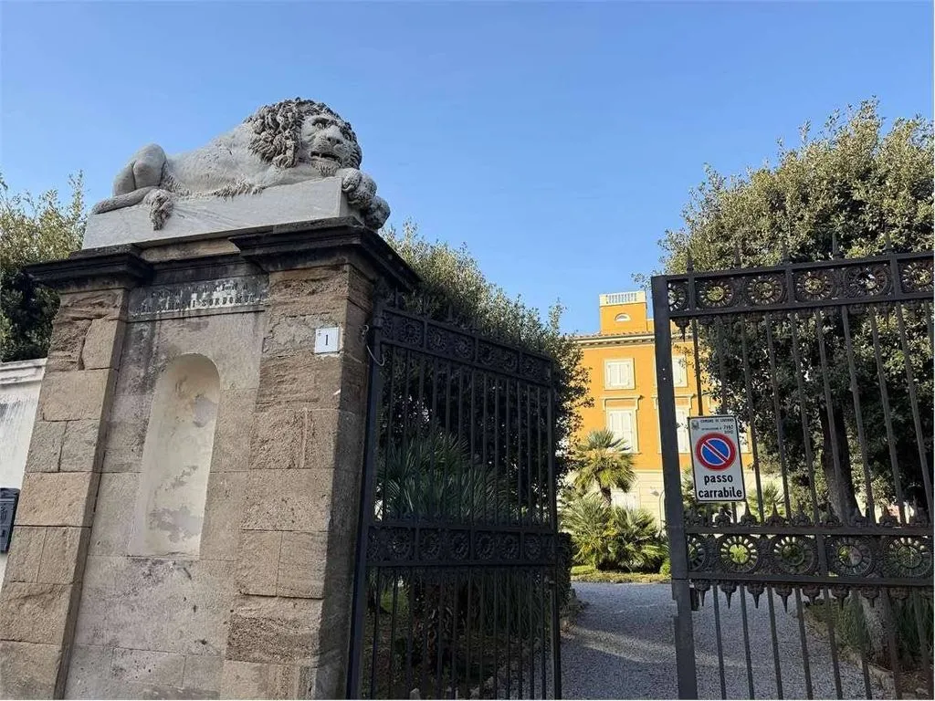 Luxury Flat with Sea View in Leghorn