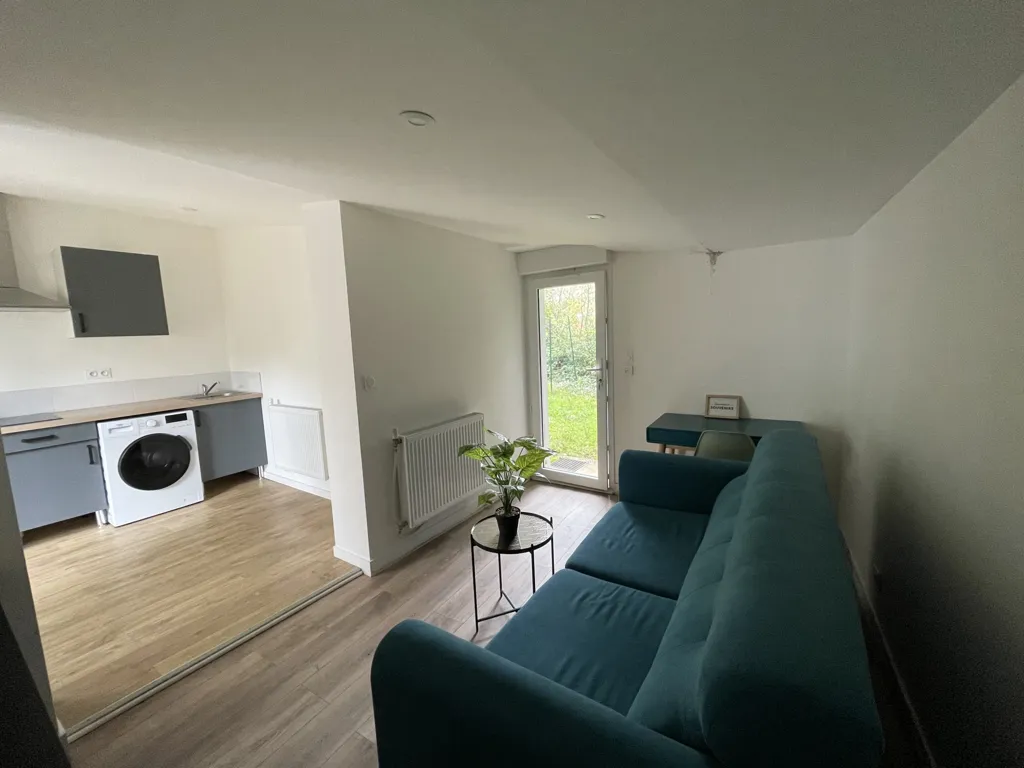 Séjour - Studio Meublé avec Jardin à Poitiers Montbernage