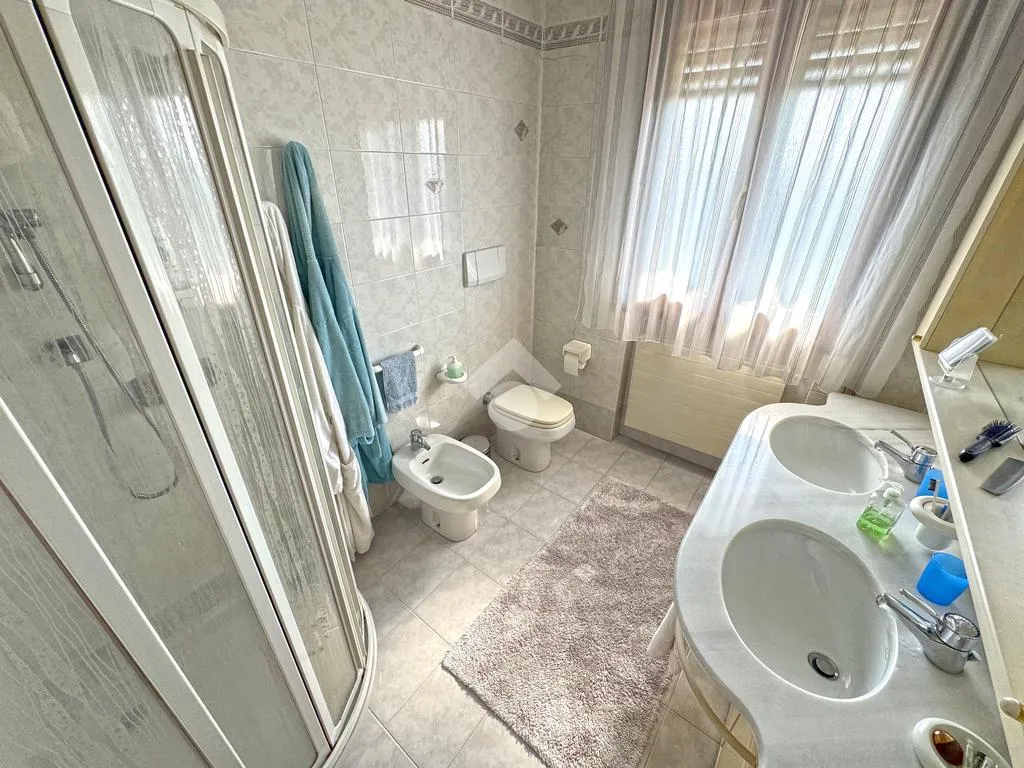 Bagni - Bifamiliare Villa with Private Garden in Marsango