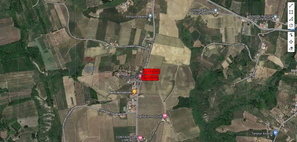 Buildable Land with Panoramic Views in Castilenti