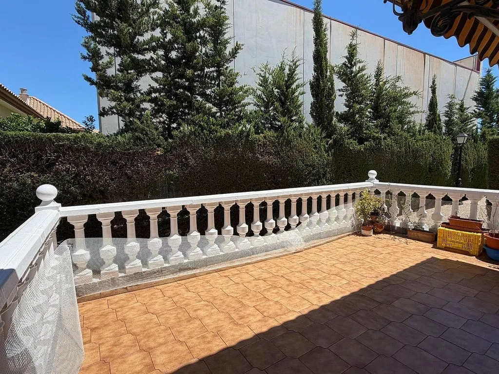 Terrass - Chalet with Pool and Terrace in La Puebla