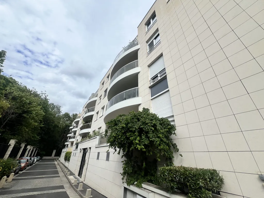 Välivaade - Apartment with Terrace in Courlancy