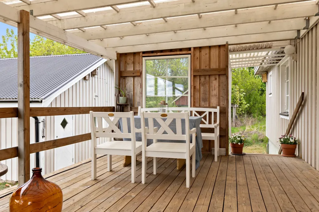 Terrasse - Charming 1937 House with Garden in Östra Vram