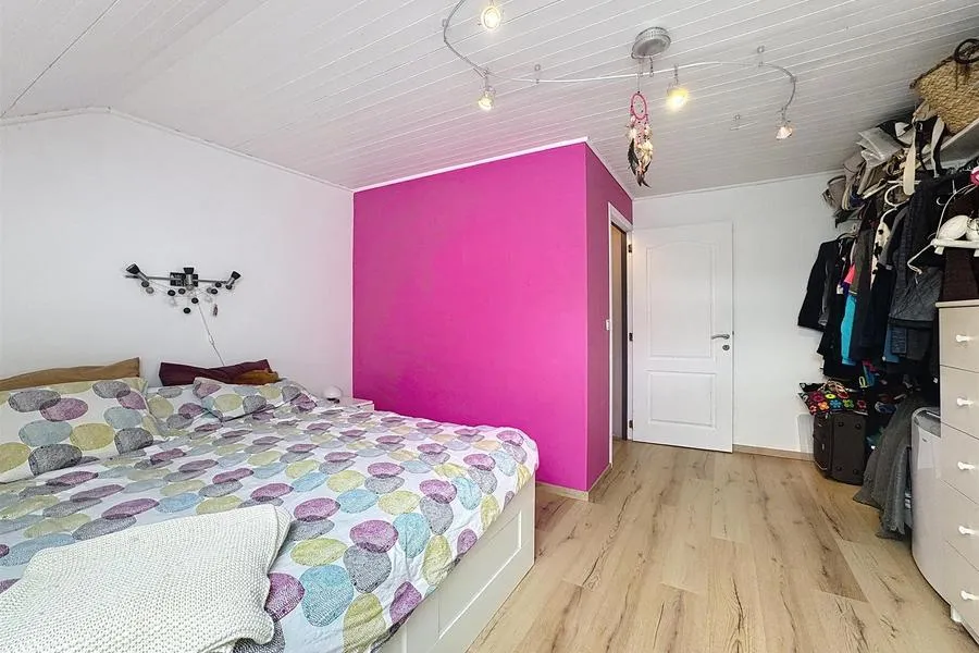 Camere da letto - Renovated Three-Façade House with Jacuzzi in Bouffioulx