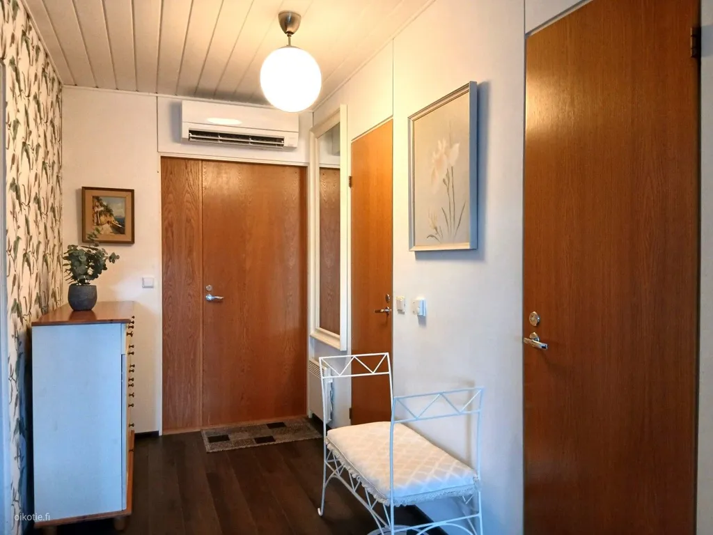 Esik - Renovated Duplex with Sauna in Koskenkylä