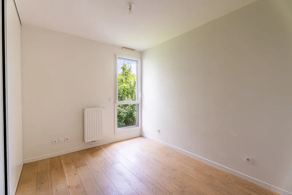Stanze - 3-Bed Apartment with Balcony in Bordeaux