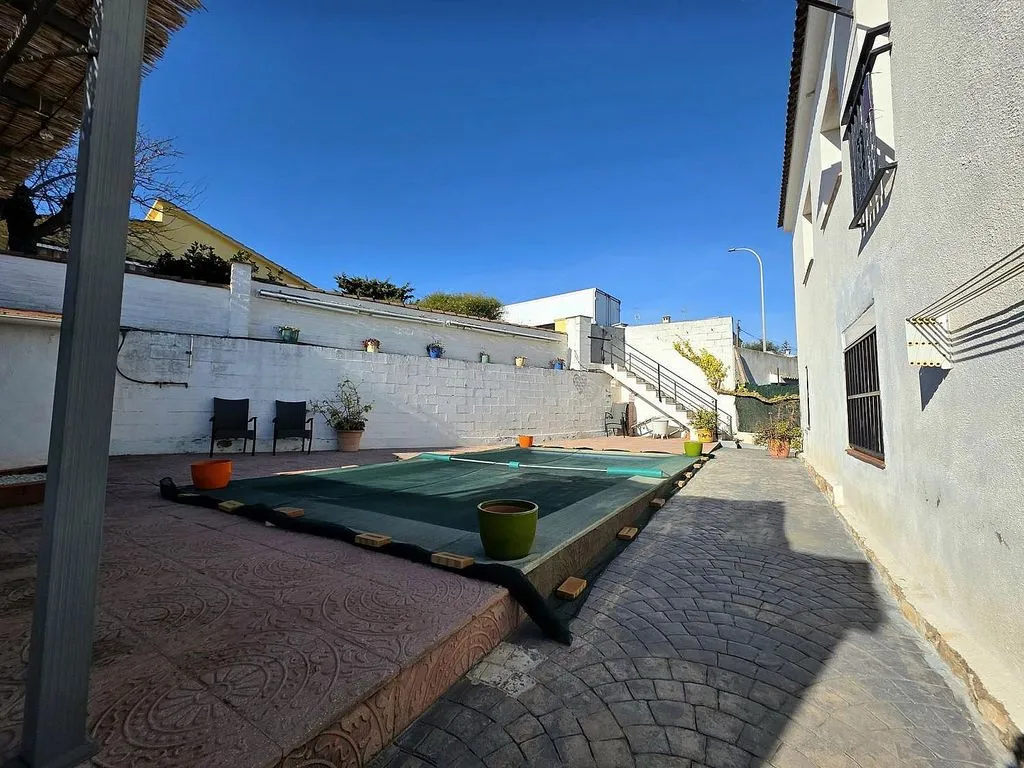 Pool - Chalet with Pool in Albinyana, Tarragona