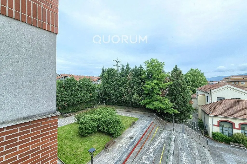 Rõdu - Spacious Apartment with Balcony in Arrigorriaga