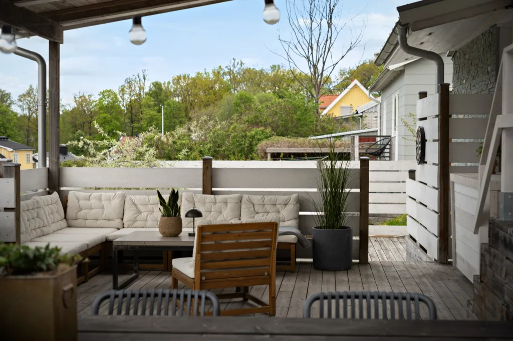 Terrass - One-Storey Villa with Garden in Stockholm