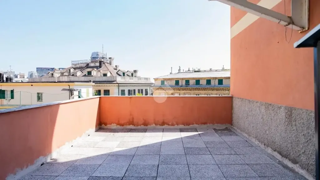 Terrass - Modernised Flat with Terrace in Genoa Centre