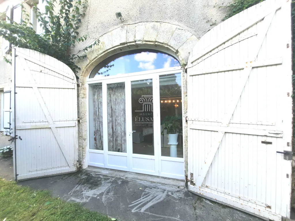 Extérieur - Maison en Pierre avec Jardin en Campagne près de Montréal