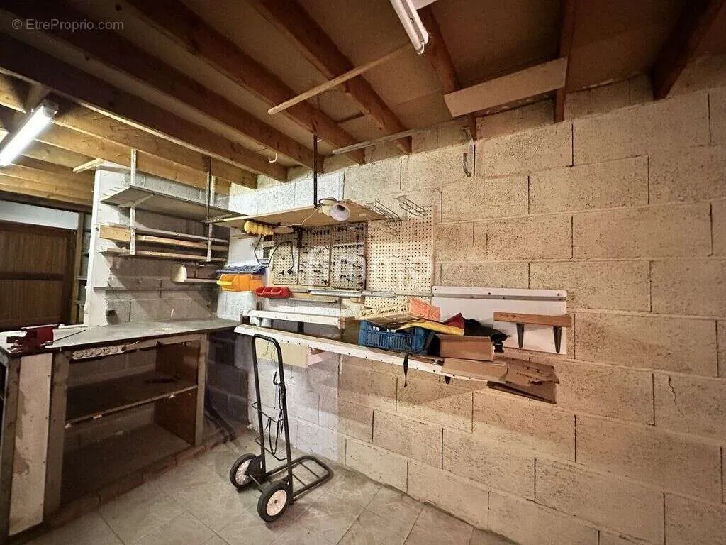 Buanderie - Maison Mitoyenne 4 Pièces avec Terrasse à Vendôme