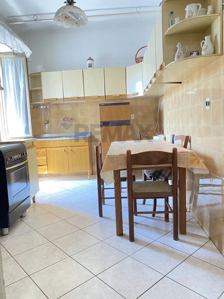 Cuisine - Spacious Apartment with Terrace in Tolfa