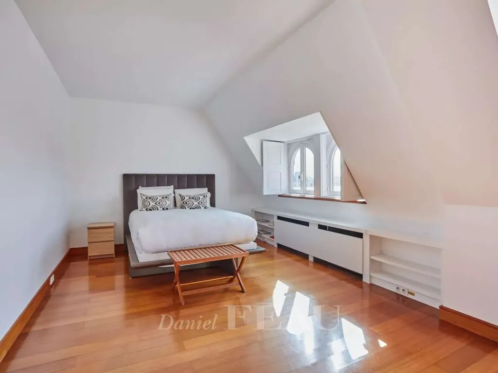 Bedrooms - Luxury Duplex with Balcony Views near Eiffel Tower
