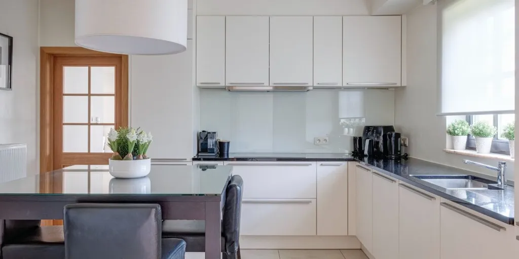Köök - Renovated Villa with Panoramic View in Diepenbeek