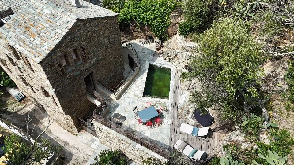 Vue aérienne - Maison de Village Rénovée avec Vue Mer à Centuri