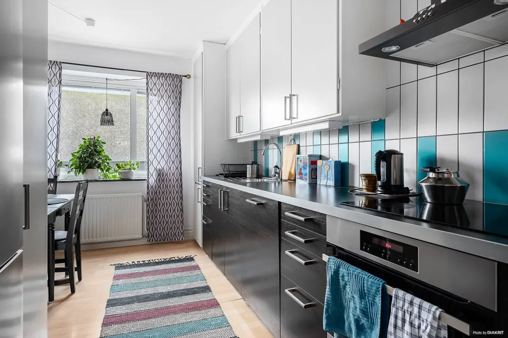 Köök - Apartment with Balcony in Central Växjö