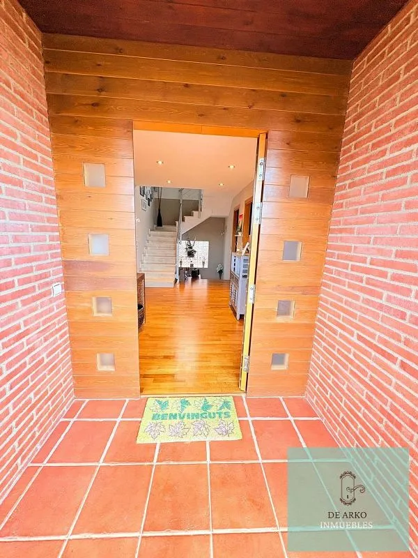 hallway_entrance