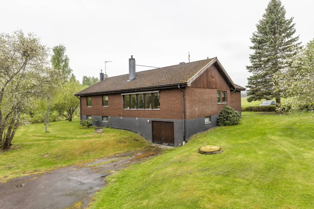Välivaade - 1-Storey Villa with Garden in Lantlig Setting