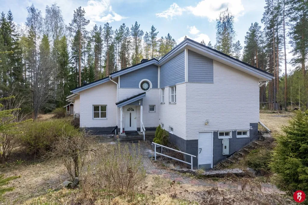 Välivaade - Architect-Designed Home with Sauna in Sykärä