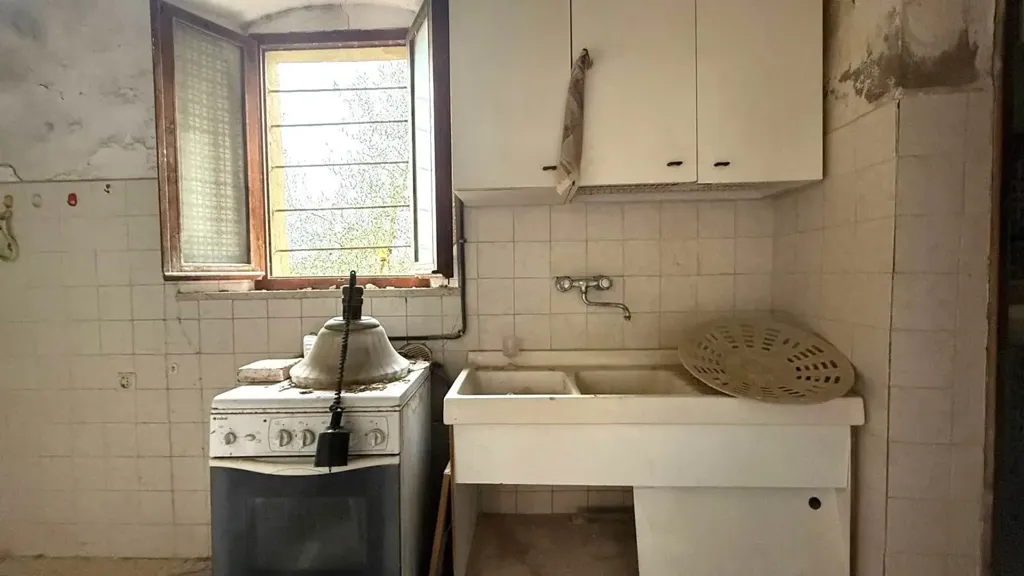 Rustic Tuscan Cottage in Pomaia