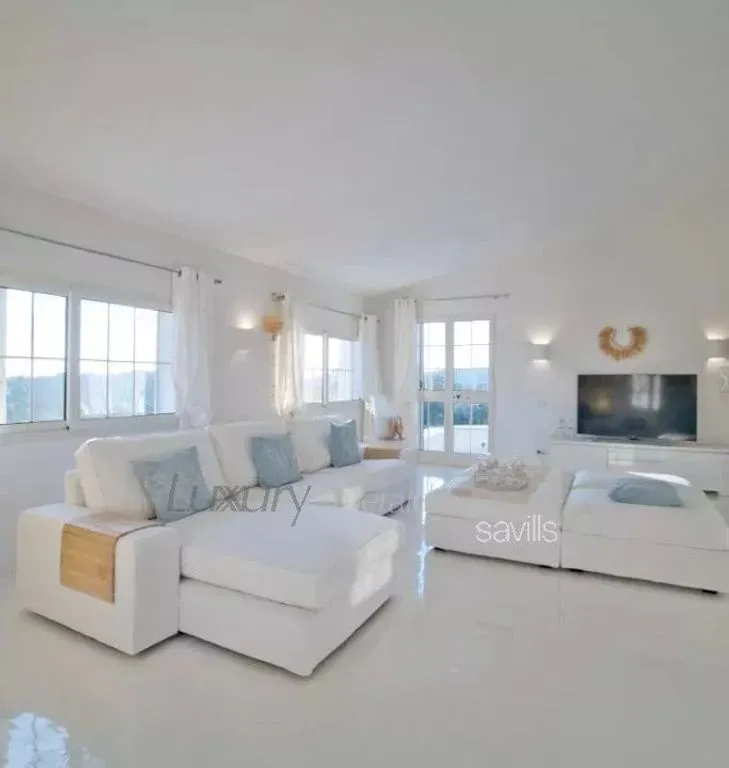 Living Room - Luxury Villa with Sea View in San Teodoro