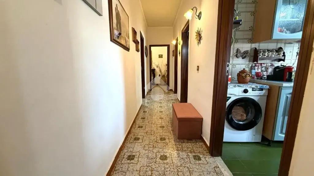 Esik - Two-Bedroom Apartment with Balcony in Palermo