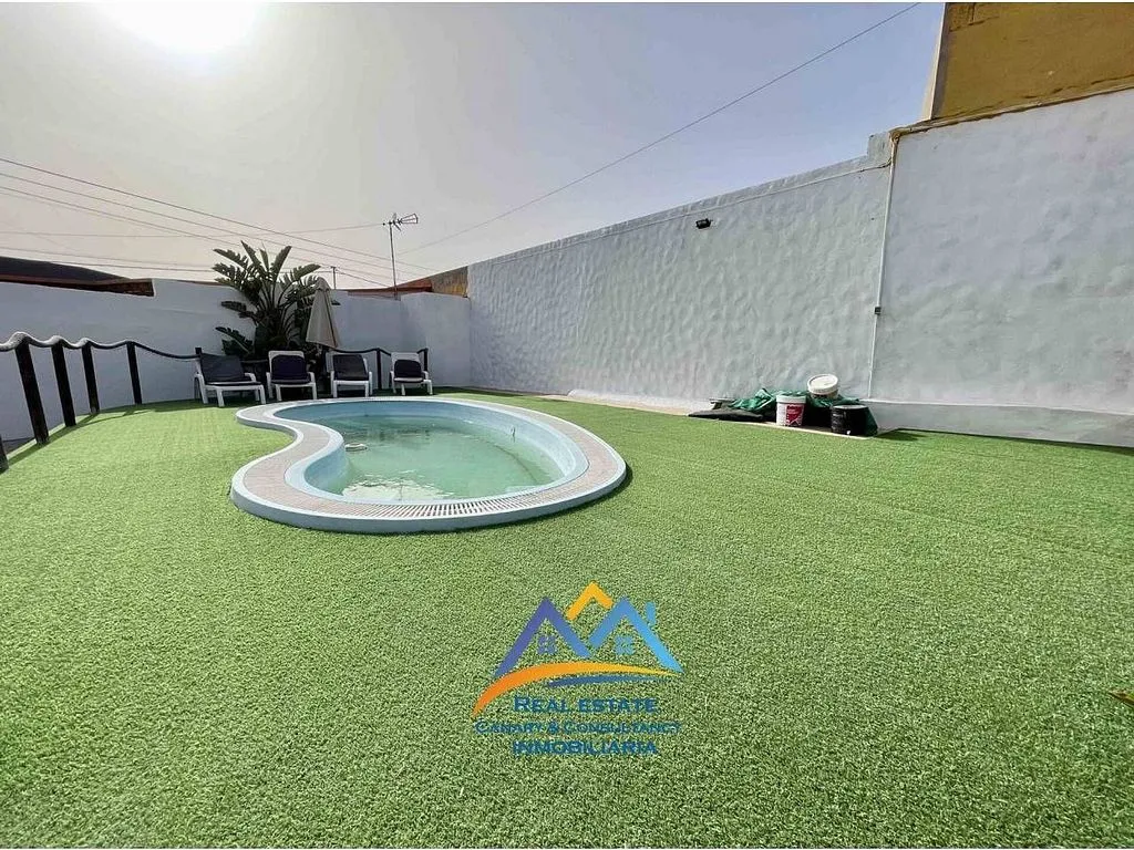 Piscine - Villa with Pool and Terrace in El Salobre