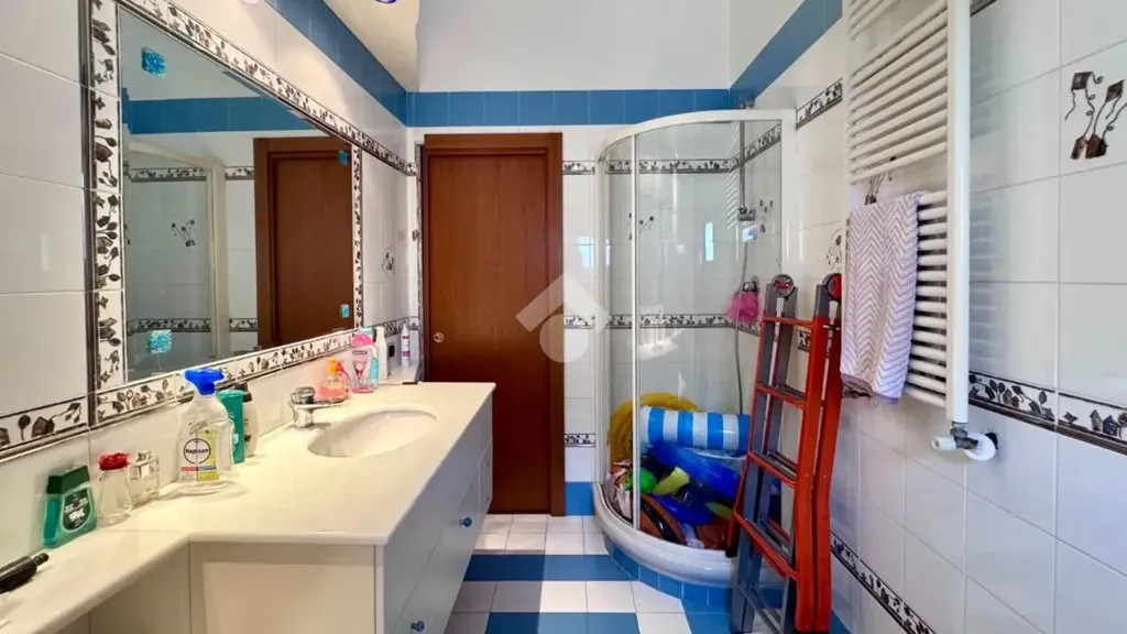 Salles de bain - Duplex with Penthouses and Pool in Rende