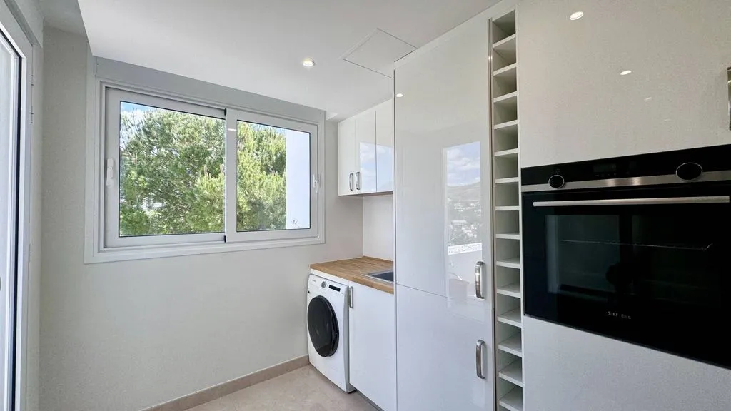 Köök - Penthouse with Golf Course Views in Marbella
