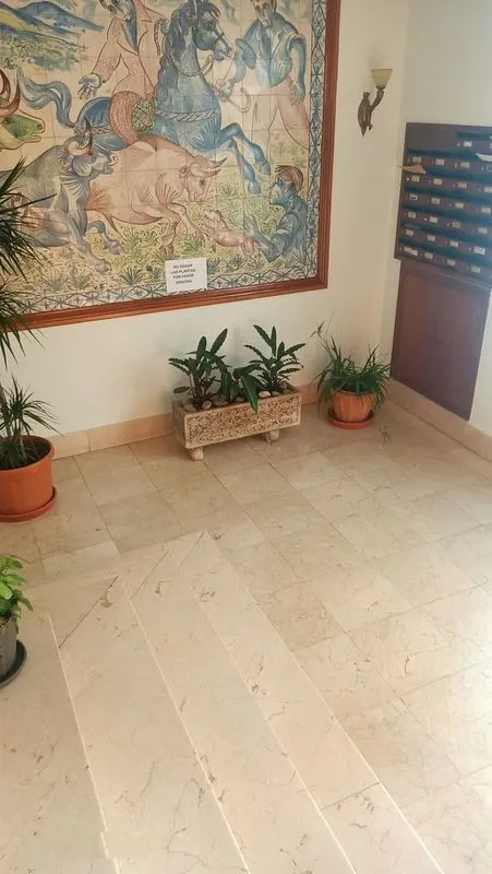 hallway_entrance
