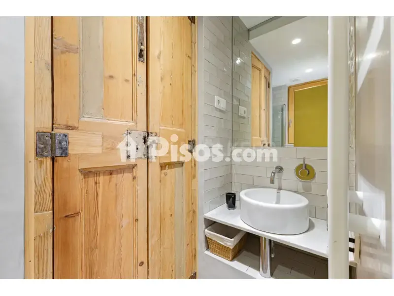 Vannitoad - Modernised Apartment with Balconies in Ciutat Vella