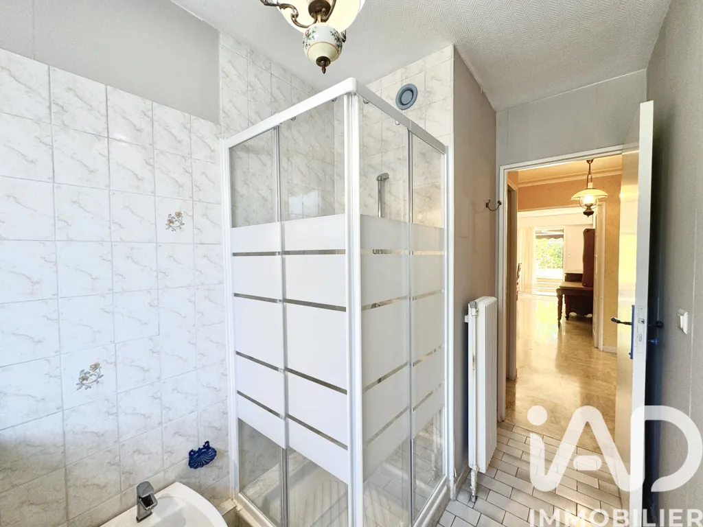 Bagni - Spacious T2 Apartment with Terrace in Montpellier