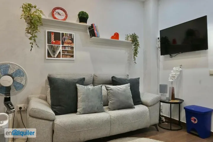 Soggiorno - Modern Studio with Central Location