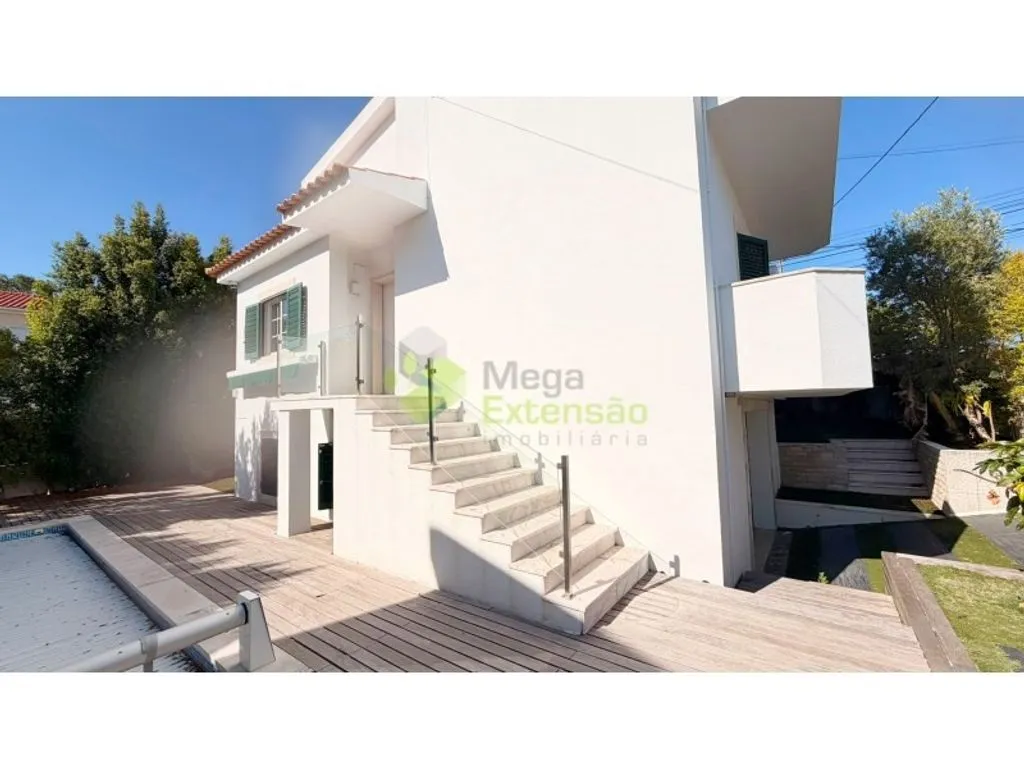 4 Bedroom Villa with Pool near Cascais