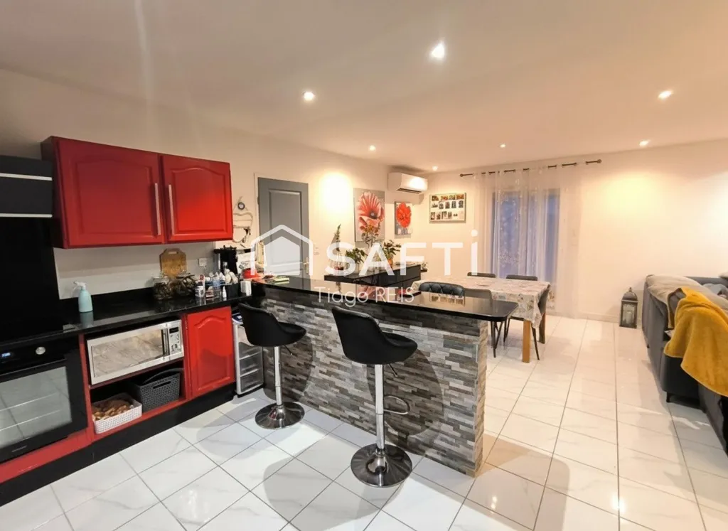 Cuisine - Villa Contemporaine avec Jardin Spacieux à Auterive